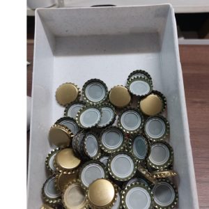 Μεταλλικά πώματα.